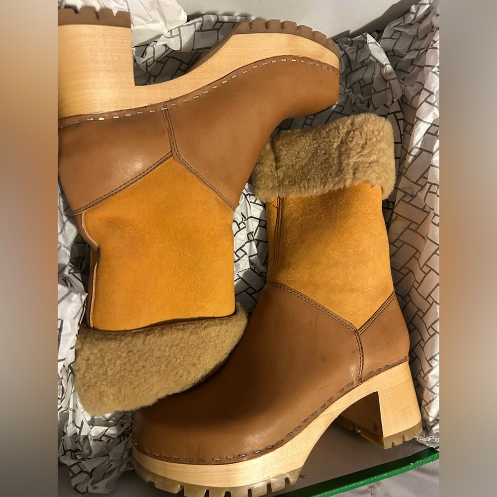 Beautiful boots only worn once!!!